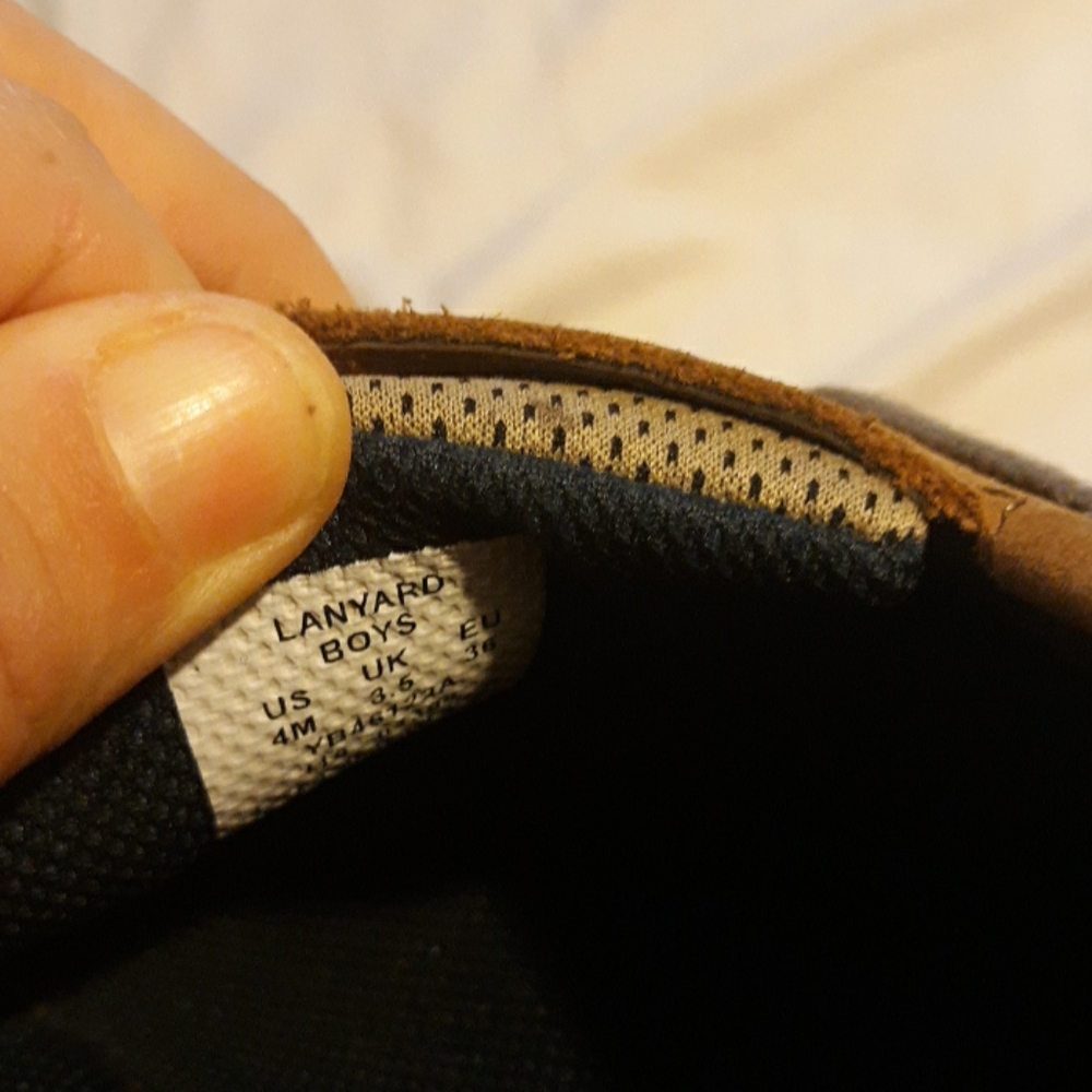 Sperry - Picture 2 of 3